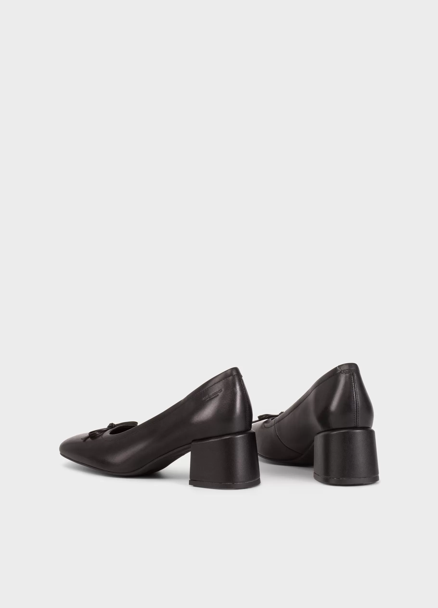 adison_pumps_2-2.webp Vagabond ADISON PUMPS Zwartleer Online