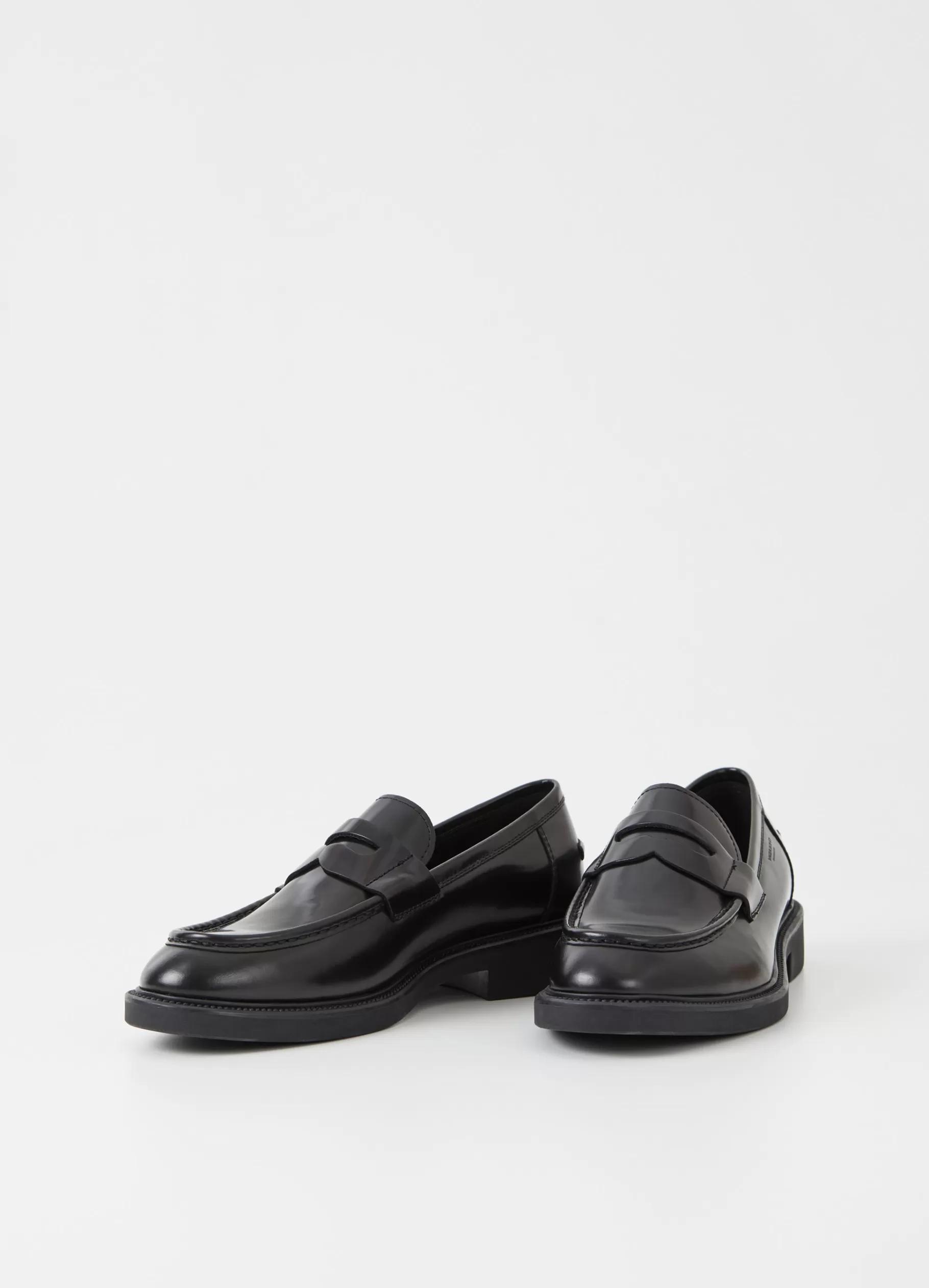 alex_m_loafer_2.webp Vagabond ALEX M LOAFER Zwartgepolijstleer Cheap