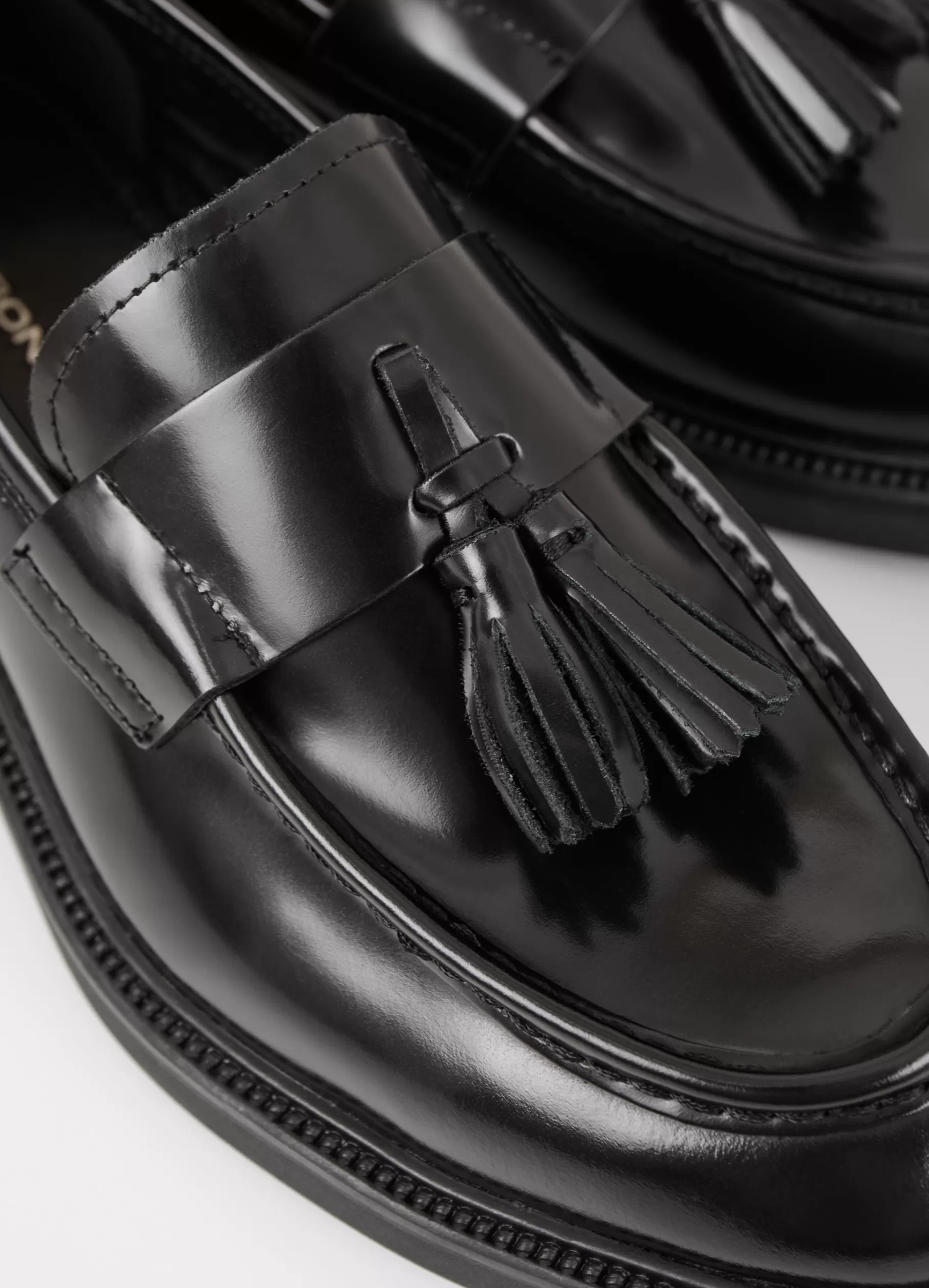 alex_m_loafer_4-2.webp Vagabond ALEX M LOAFER Zwartgepolijstleer Outlet