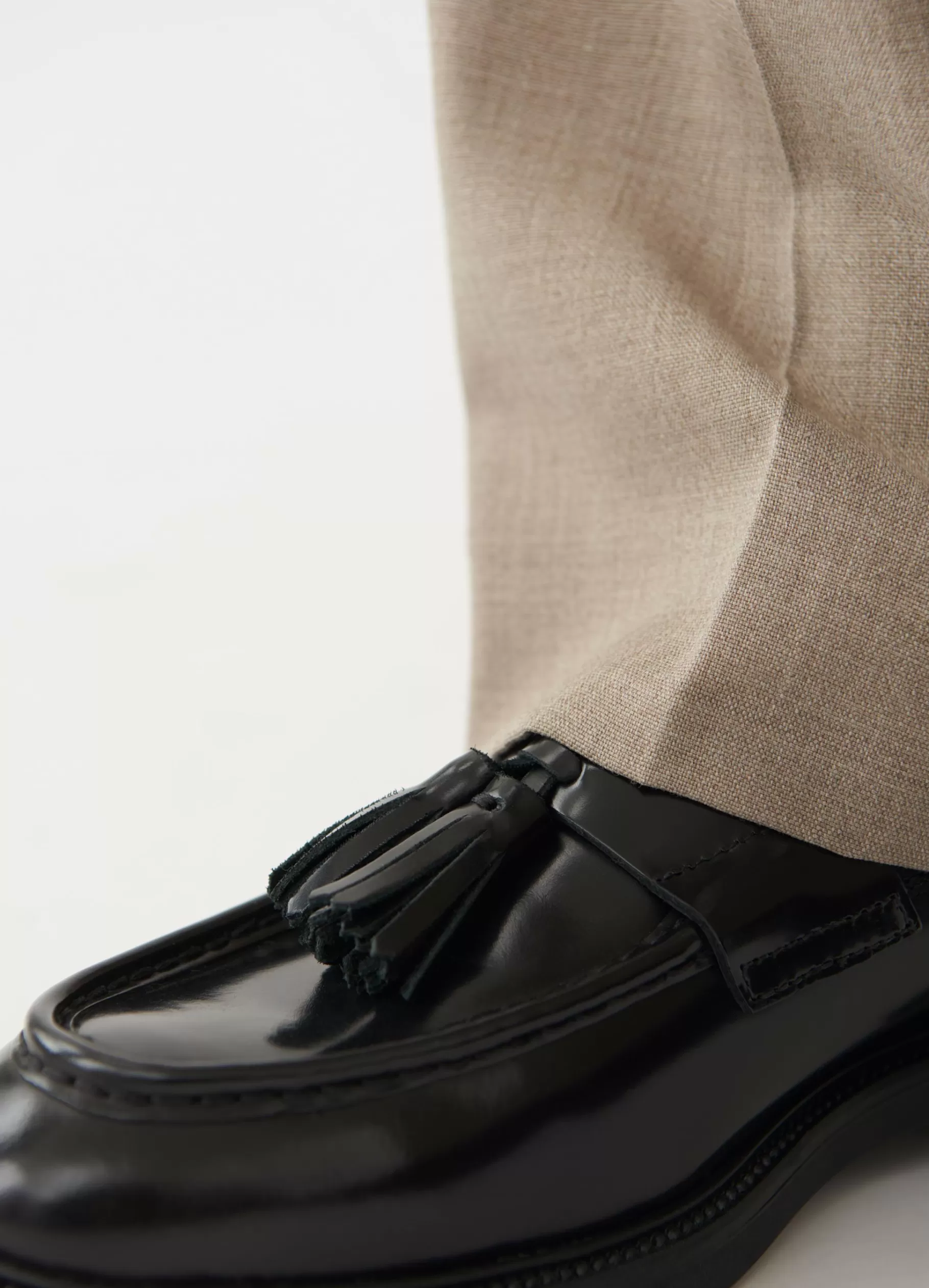 alex_m_loafer_5-2.webp Vagabond ALEX M LOAFER Zwartgepolijstleer Outlet