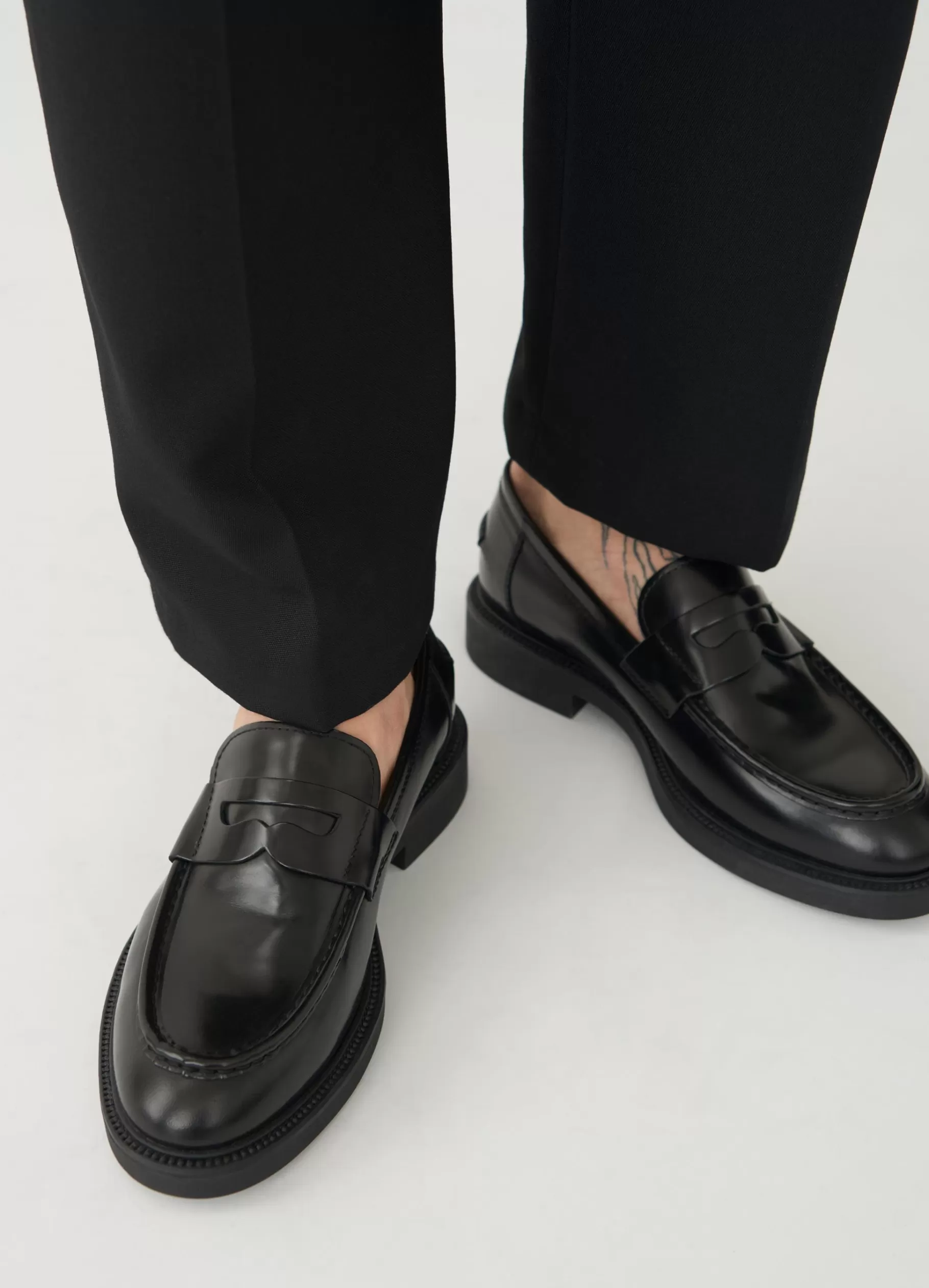 alex_m_loafer_5.webp Vagabond ALEX M LOAFER Zwartgepolijstleer Cheap