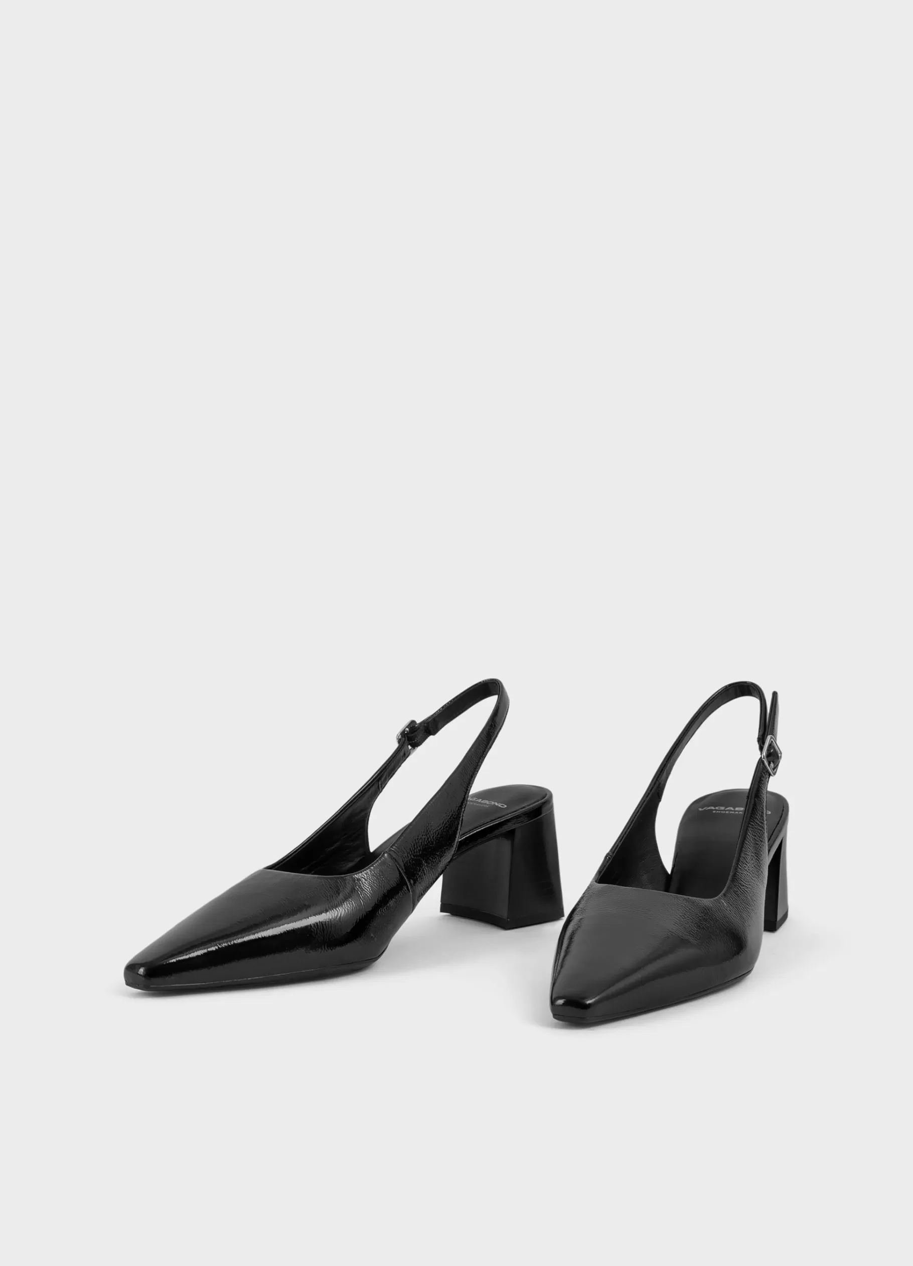 altea_pumps_2.webp Vagabond ALTEA PUMPS Zwartlakleer Clearance