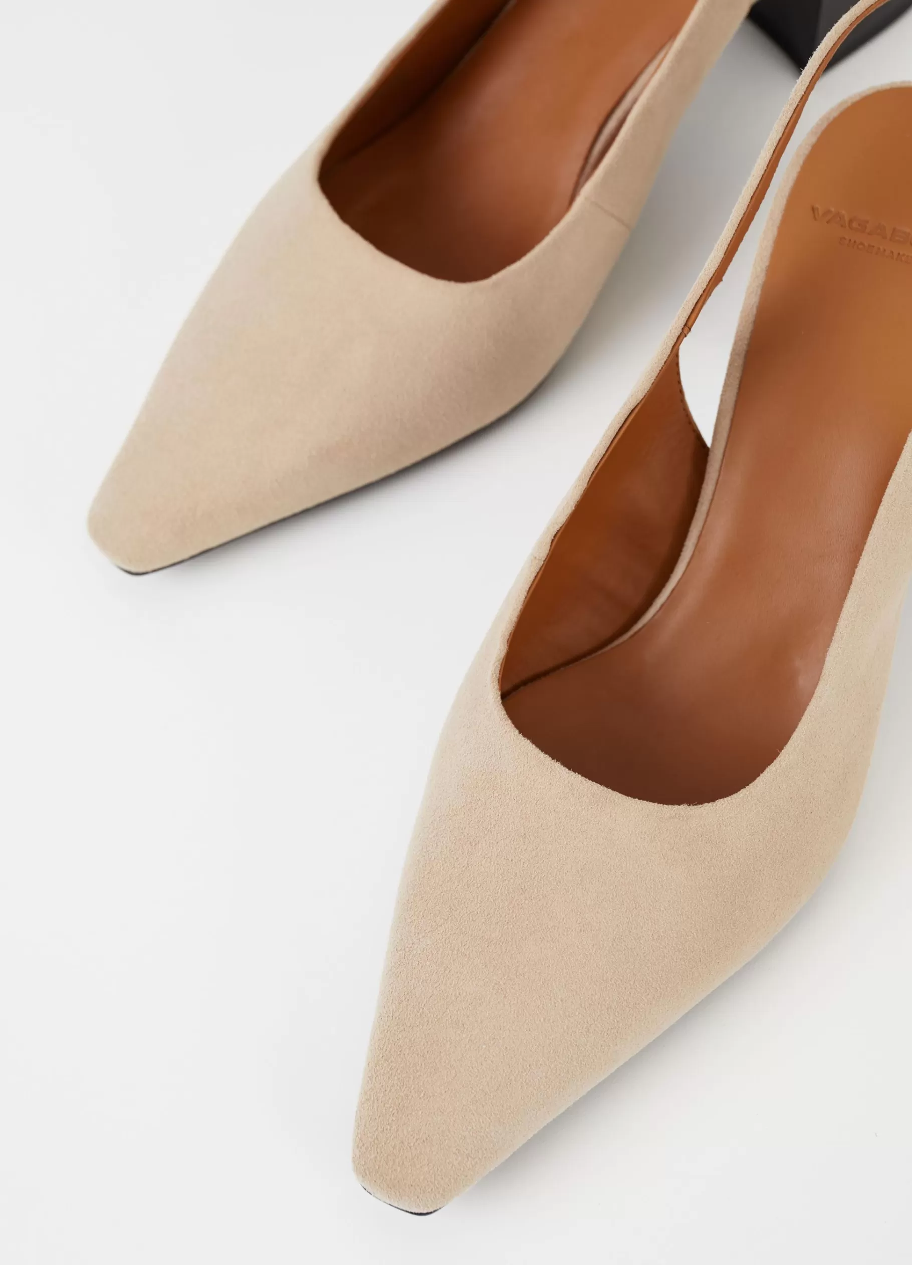 altea_pumps_3-7.webp Vagabond ALTEA PUMPS Beigesuède Sale