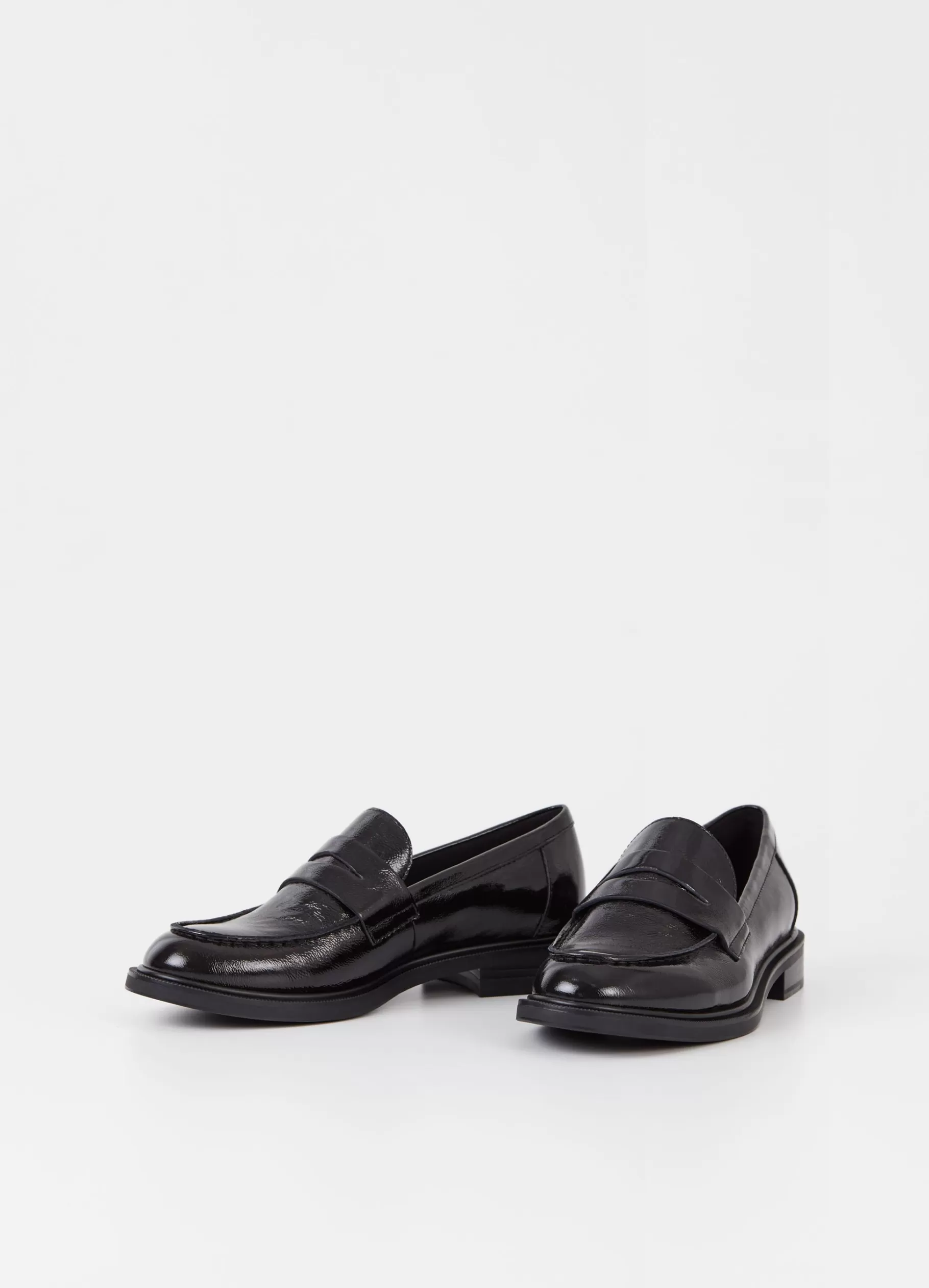 amina_loafer_2-1.webp Vagabond AMINA LOAFER Zwartlakleer Flash Sale