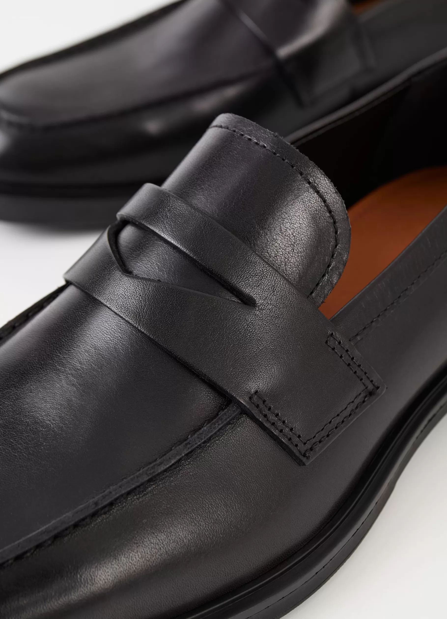 andrew_loafer_4-1.webp Vagabond ANDREW LOAFER Zwartleer Online