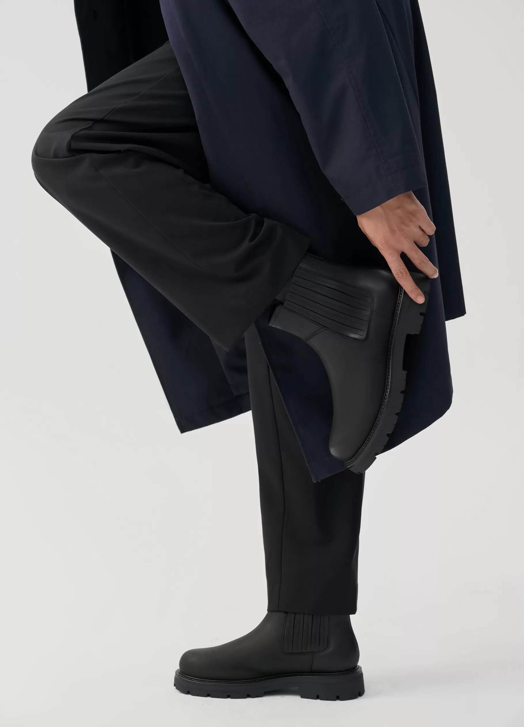 cameron_laarzen_5.webp Vagabond CAMERON LAARZEN Zwartgevetnubuck Sale