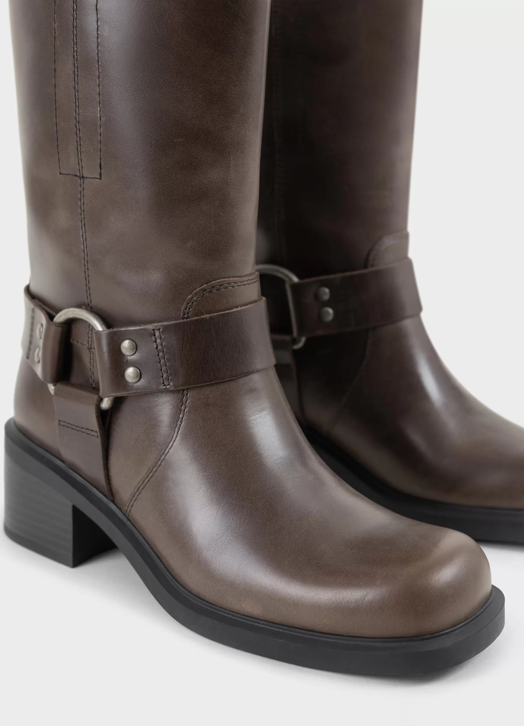 daniella_hoge_laarzen_4-2.webp Vagabond DANIELLA HOGE LAARZEN Bruingevetnubuck Flash Sale