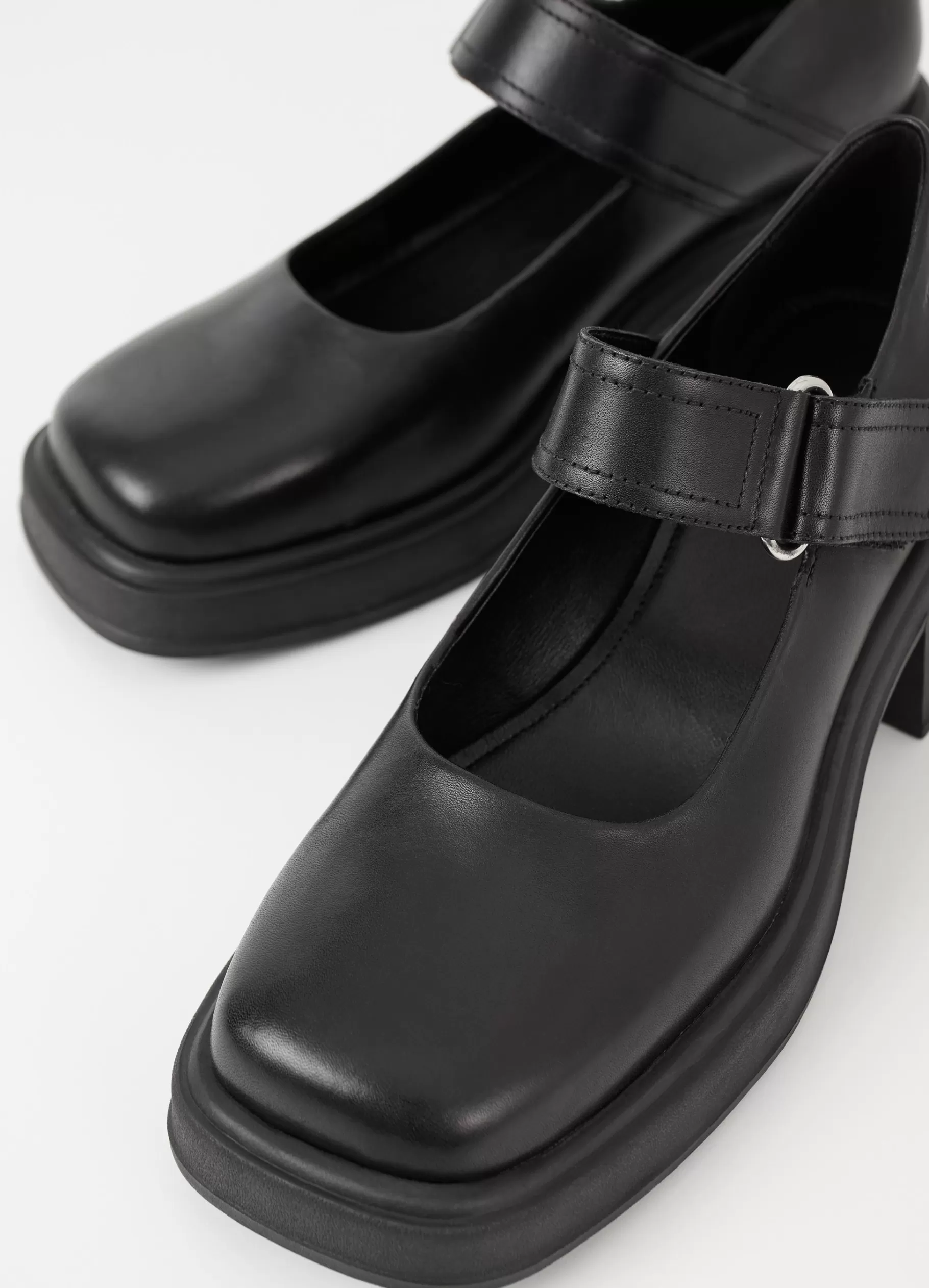 dorah_pumps_4.webp Vagabond DORAH PUMPS Zwartleer Outlet