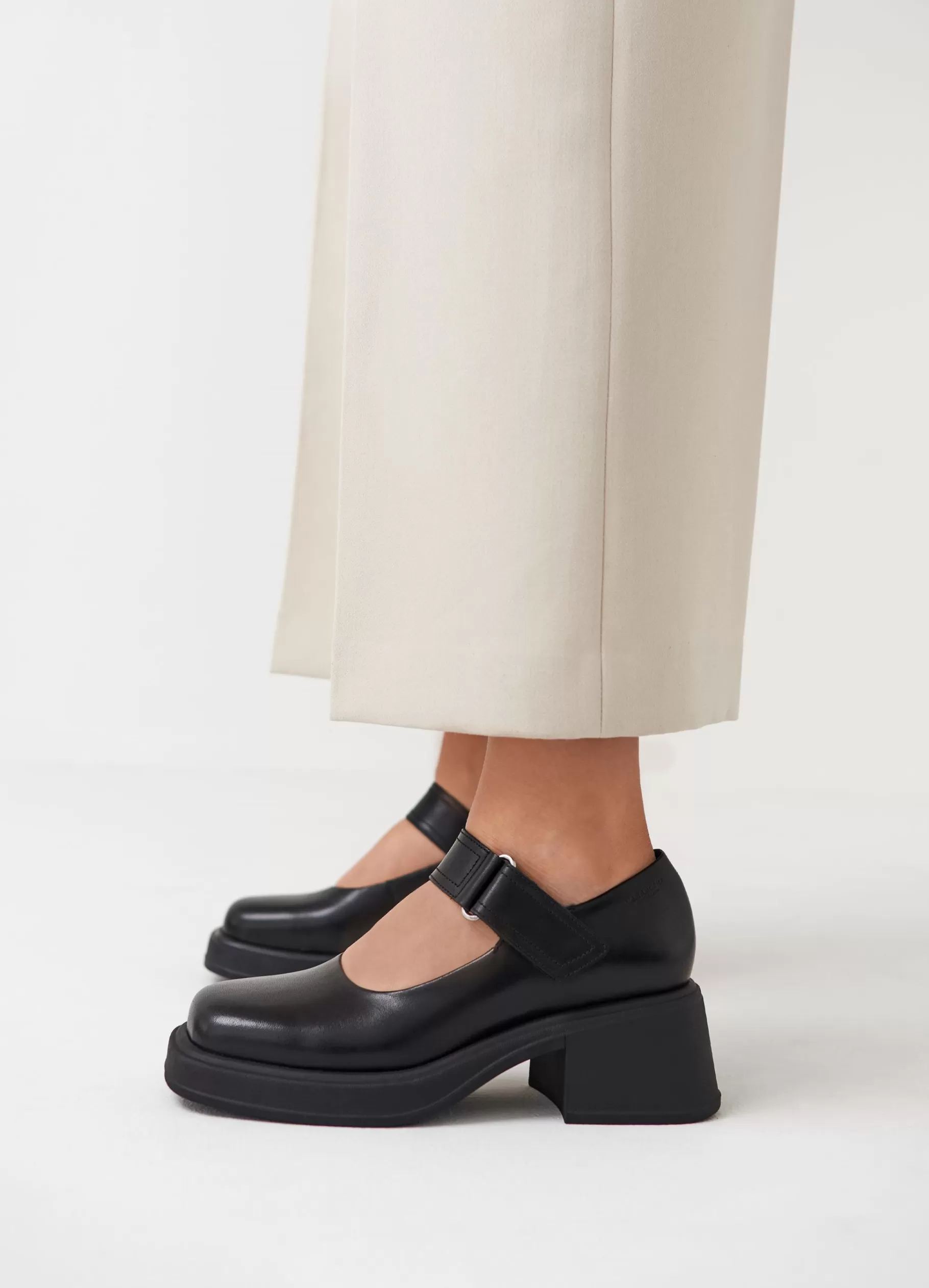 dorah_pumps_5.webp Vagabond DORAH PUMPS Zwartleer Outlet