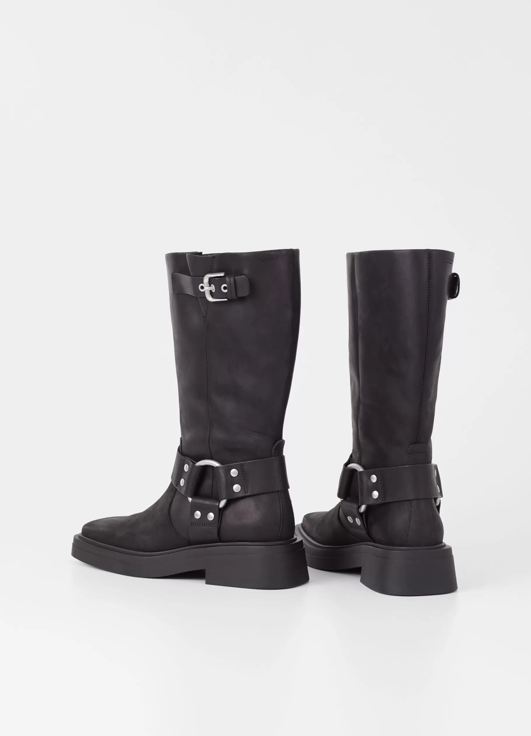 eyra_hoge_laarzen_3-4.webp Vagabond EYRA HOGE LAARZEN Zwartgevetnubuck Hot