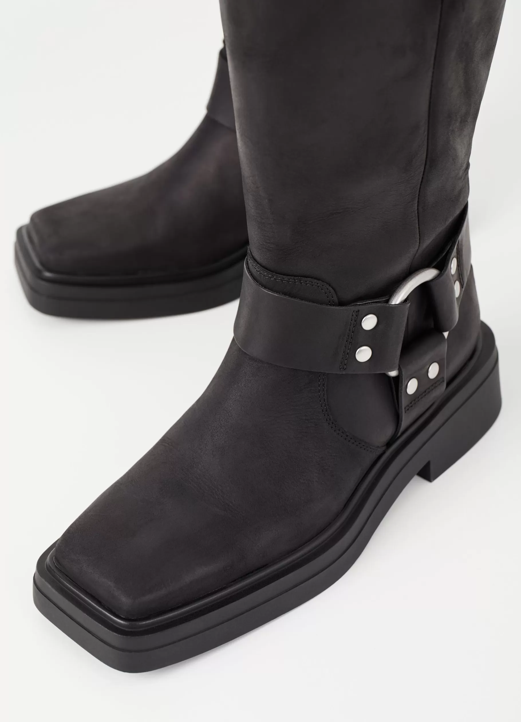 eyra_hoge_laarzen_4-3.webp Vagabond EYRA HOGE LAARZEN Zwartgevetnubuck Hot