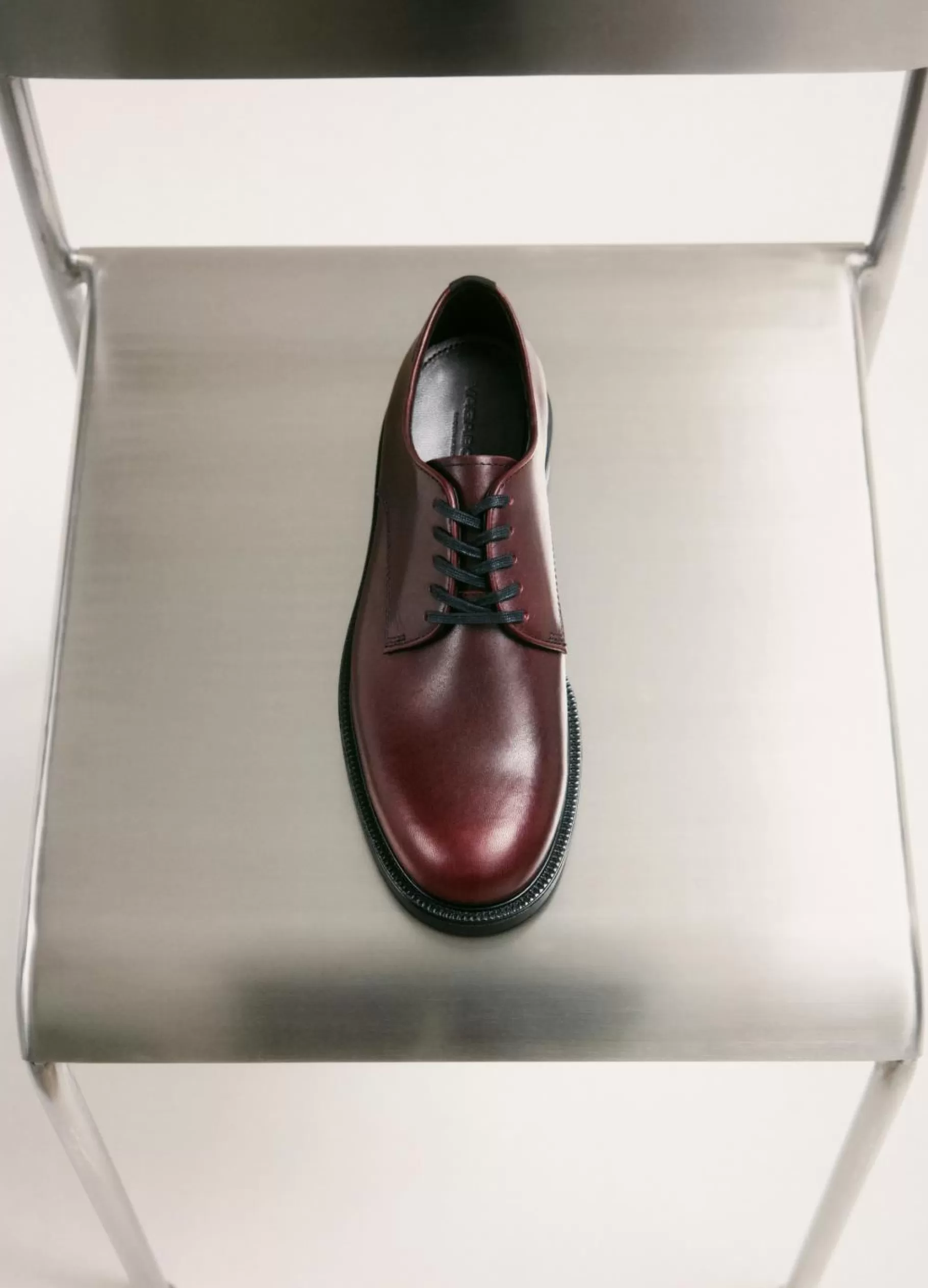 floyd_schoenen_5-1.webp Vagabond FLOYD SCHOENEN Roodleer Outlet
