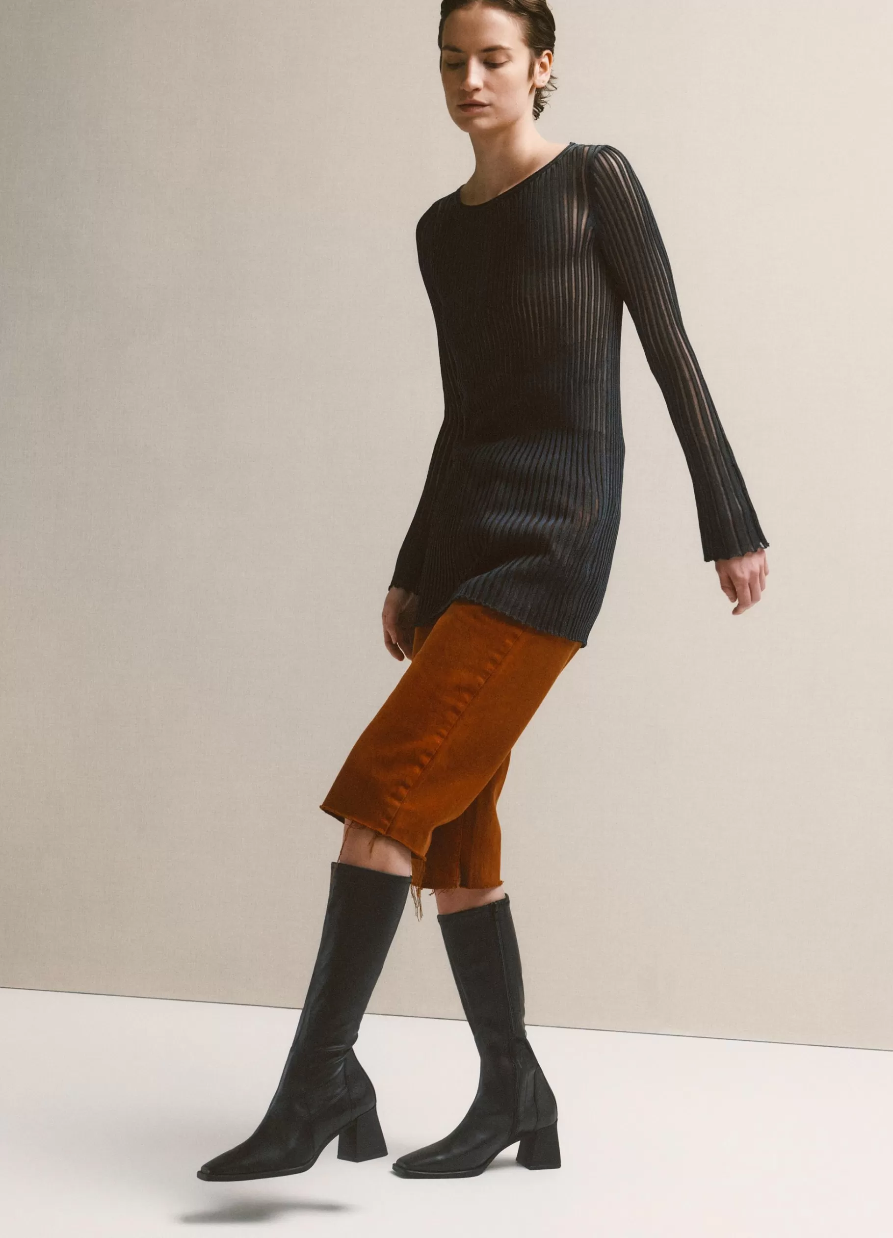 hedda_hoge_laarzen_3.webp Vagabond HEDDA HOGE LAARZEN Zwartleer/combinatie Cheap