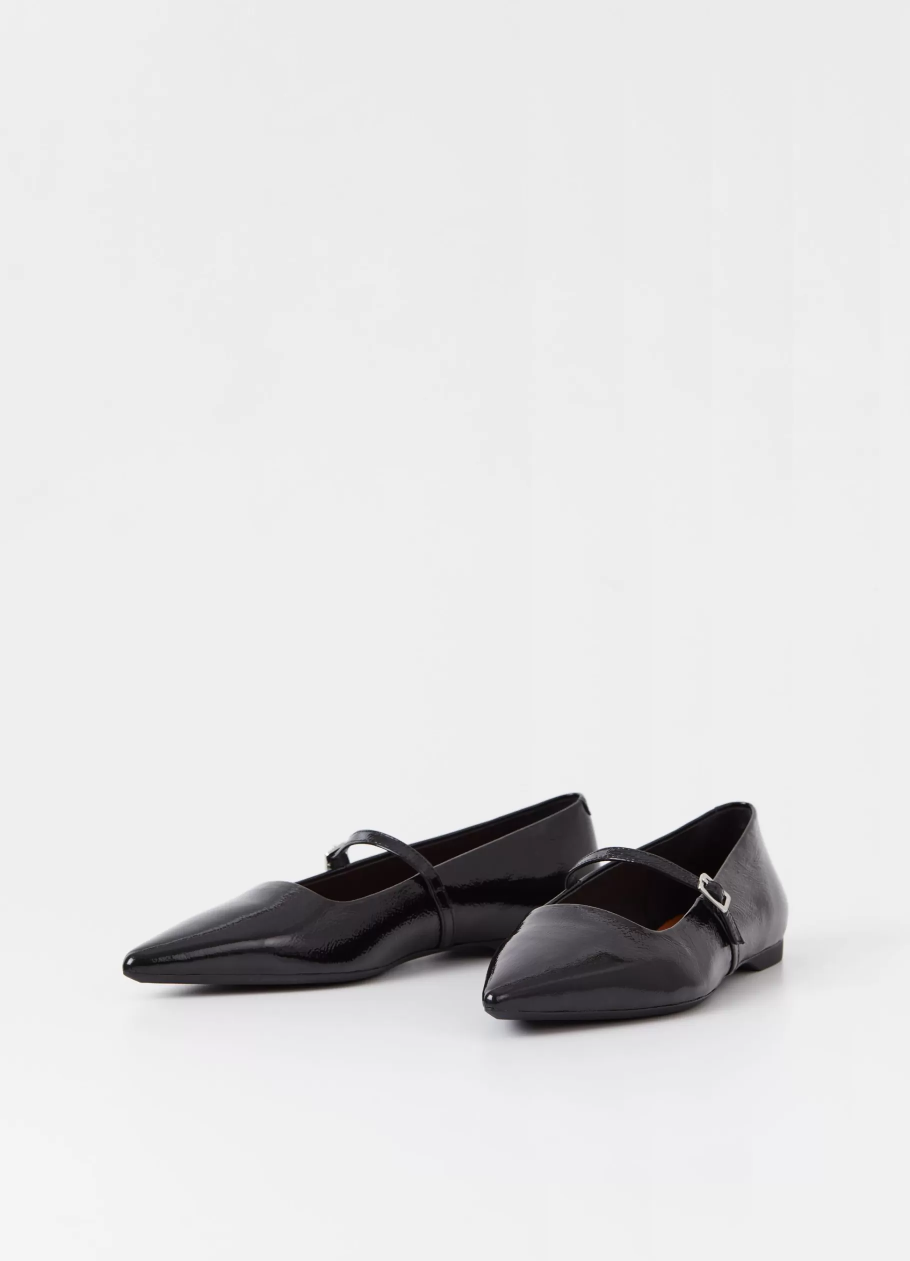 hermine_schoenen_2-3.webp Vagabond HERMINE SCHOENEN Zwartlakleer Outlet