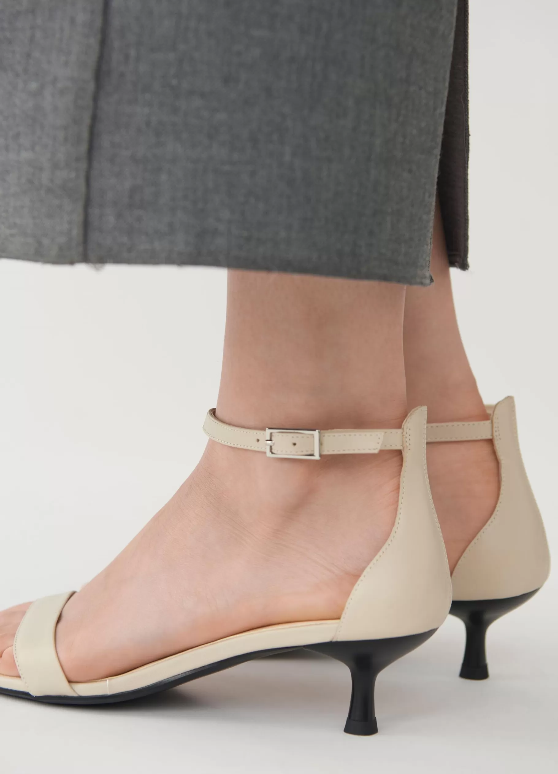 jonna_sandalen_6.webp Vagabond JONNA SANDALEN GebrokenWitleer Outlet