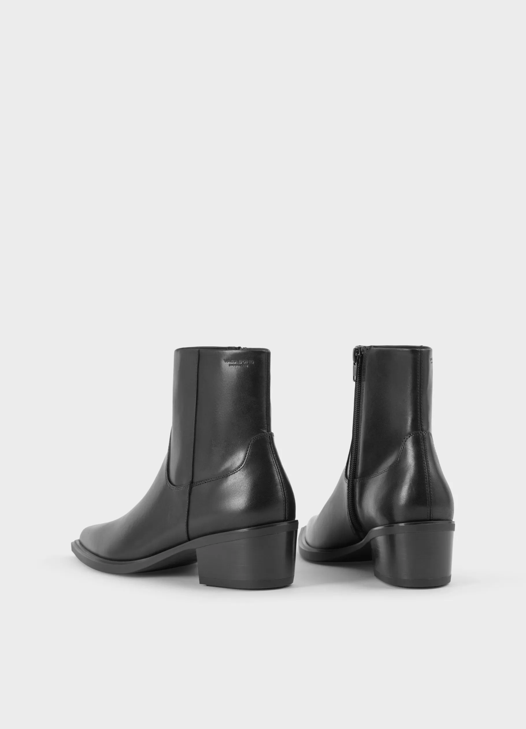 kelsey_laarzen_2-2.webp Vagabond KELSEY LAARZEN Zwartleer Flash Sale