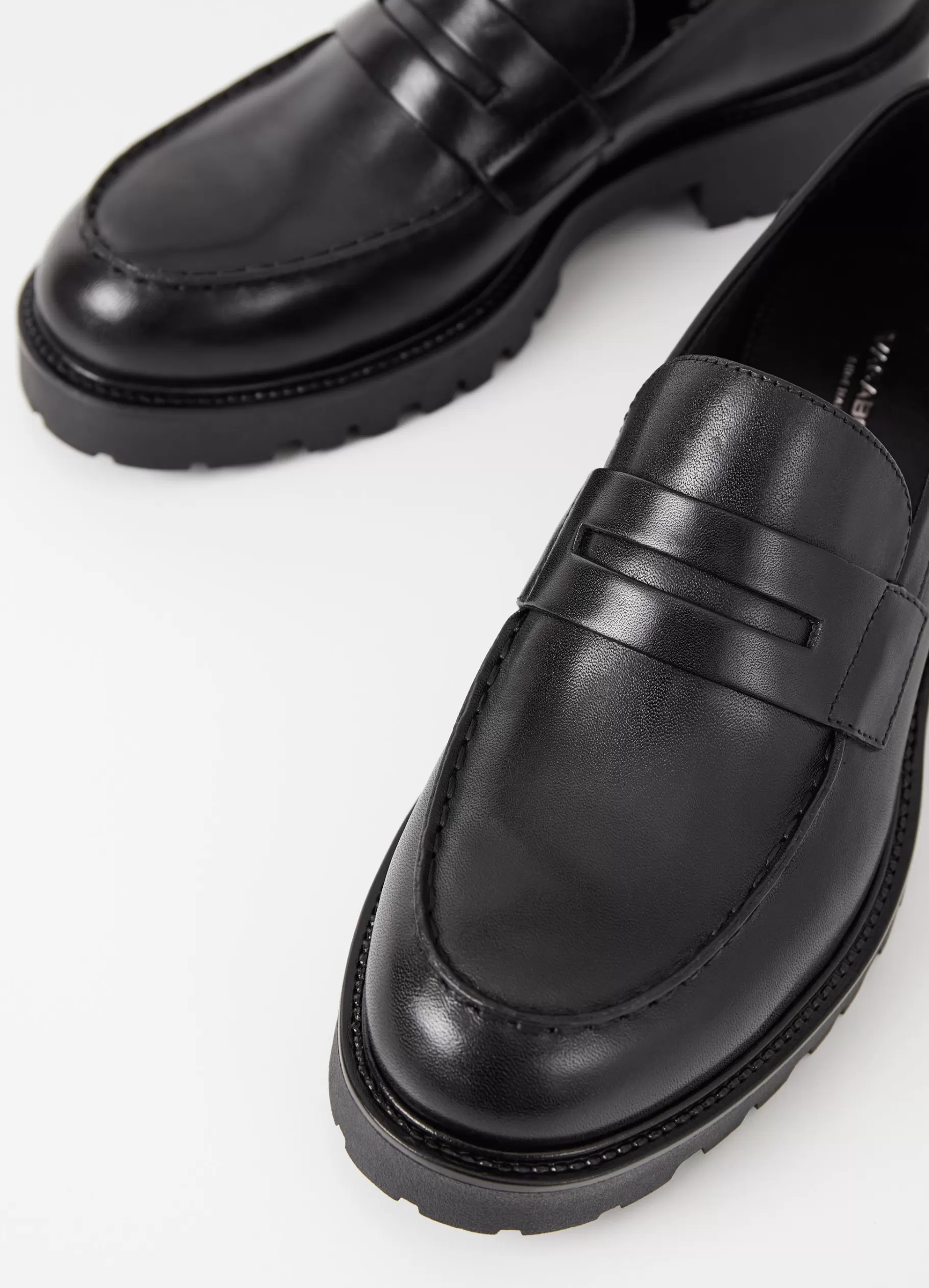 kenova_loafer_4-1.webp Vagabond KENOVA LOAFER Zwartleer Fashion