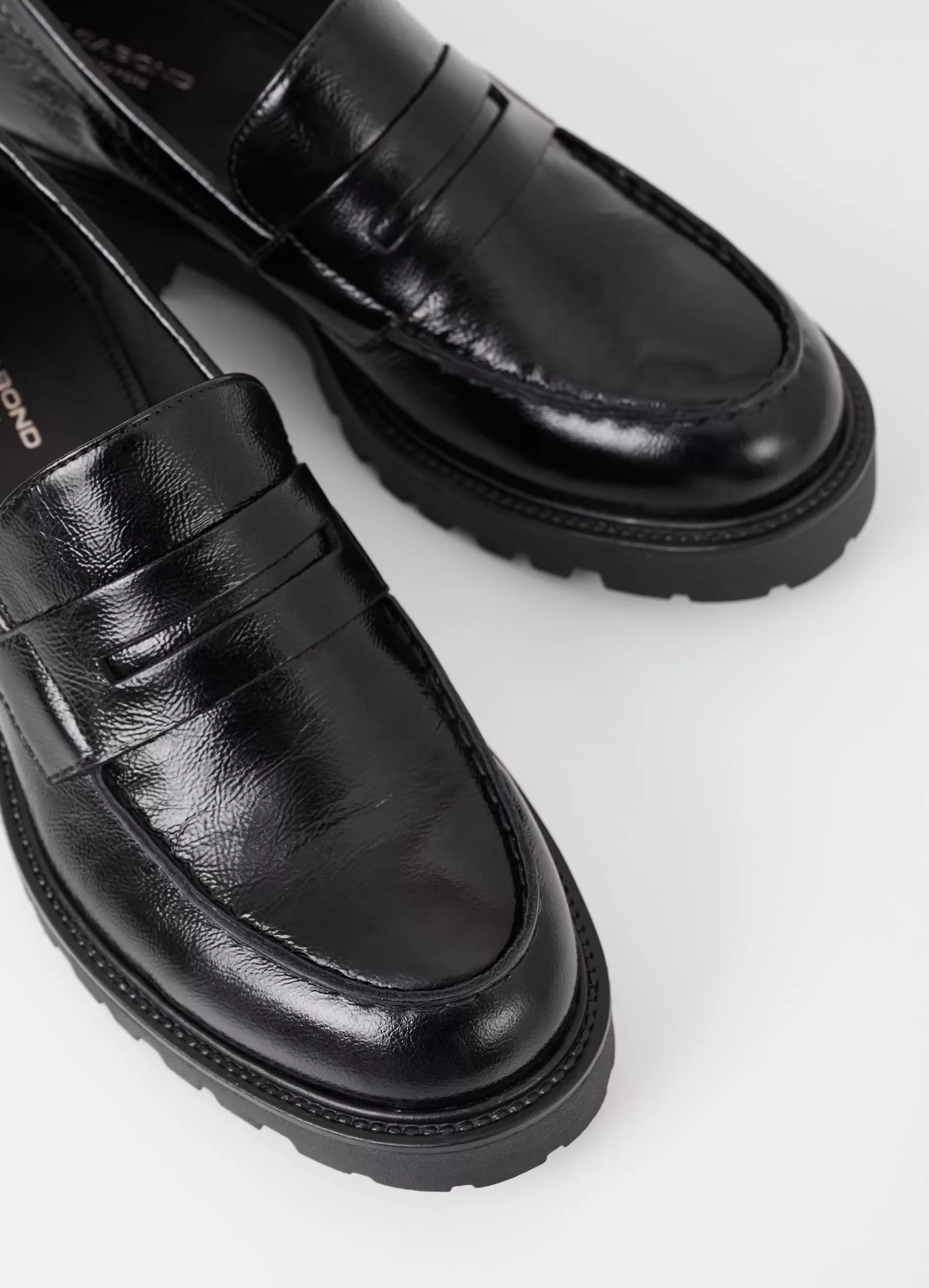 kenova_loafer_4.webp Vagabond KENOVA LOAFER Zwartlakleer Flash Sale
