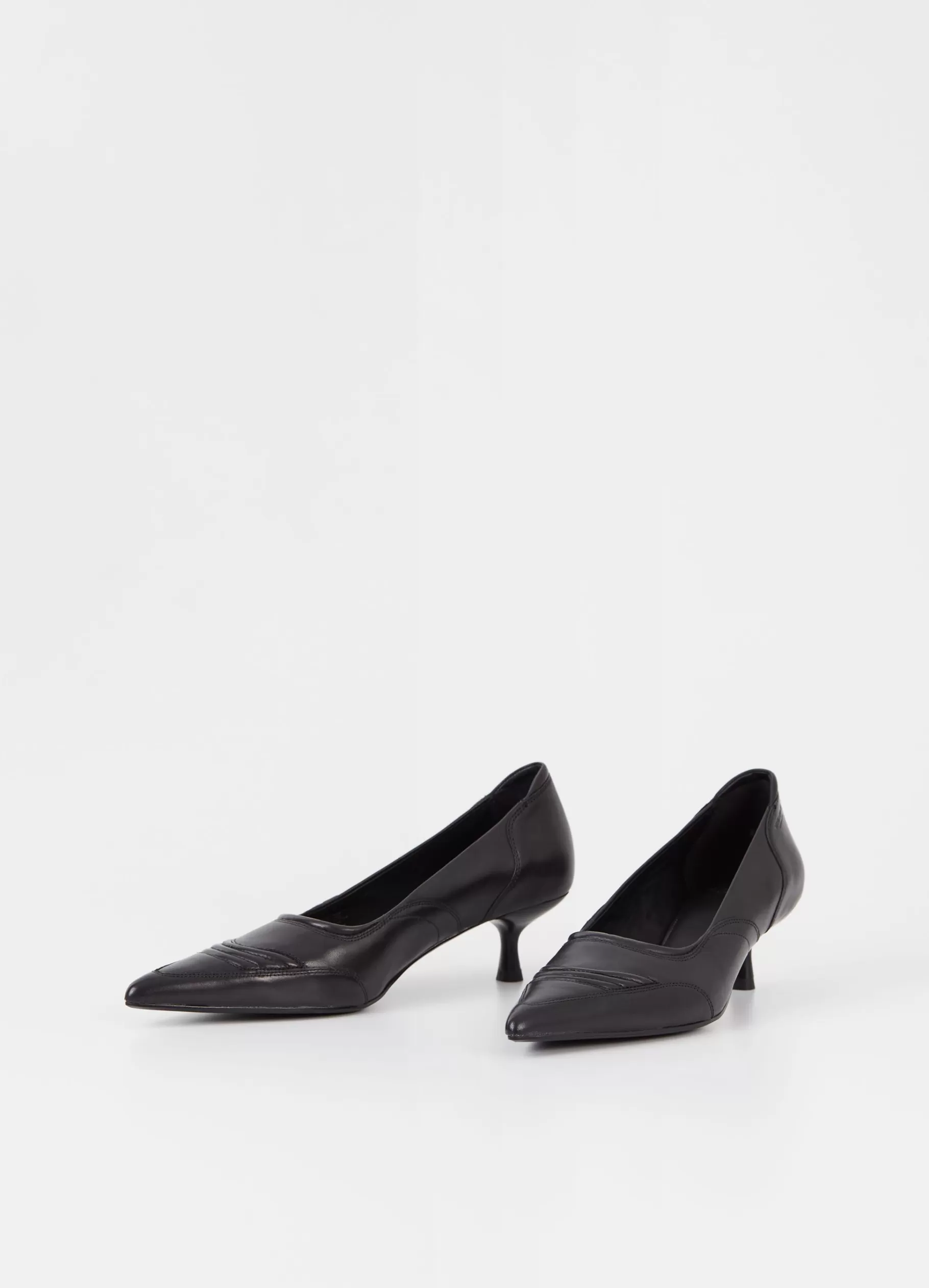 lykke_pumps_2-8.webp Vagabond LYKKE PUMPS Zwartleer Cheap