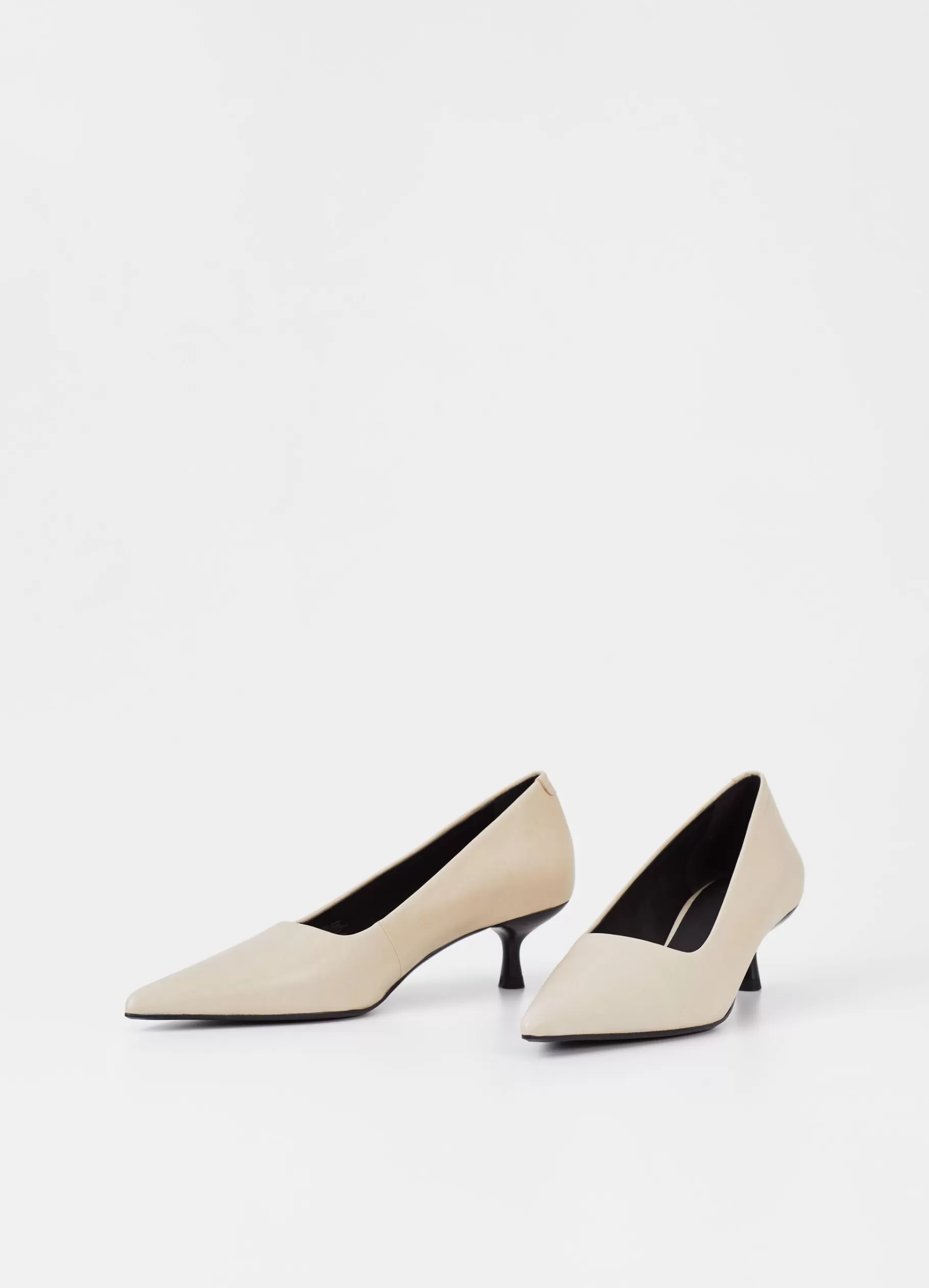 lykke_pumps_2-9.webp Vagabond LYKKE PUMPS Beigeleer Shop
