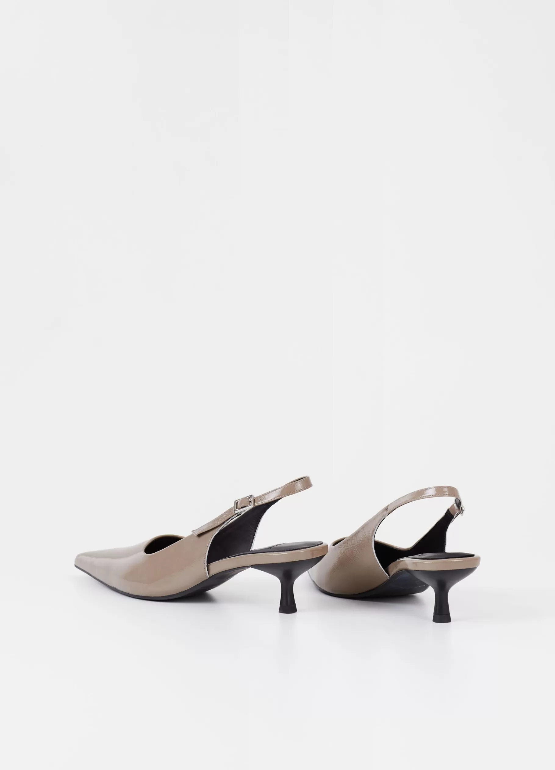 lykke_pumps_3-11.webp Vagabond LYKKE PUMPS Lichtbruinlakleer Flash Sale