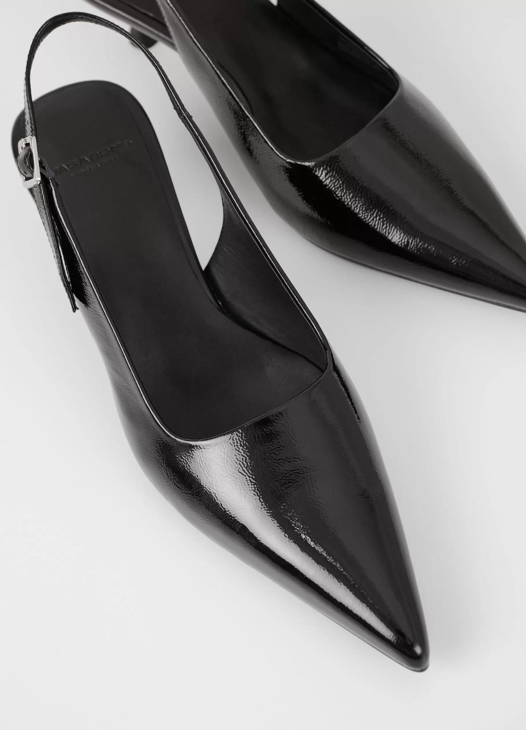lykke_pumps_4-9.webp Vagabond LYKKE PUMPS Zwartlakleer Store