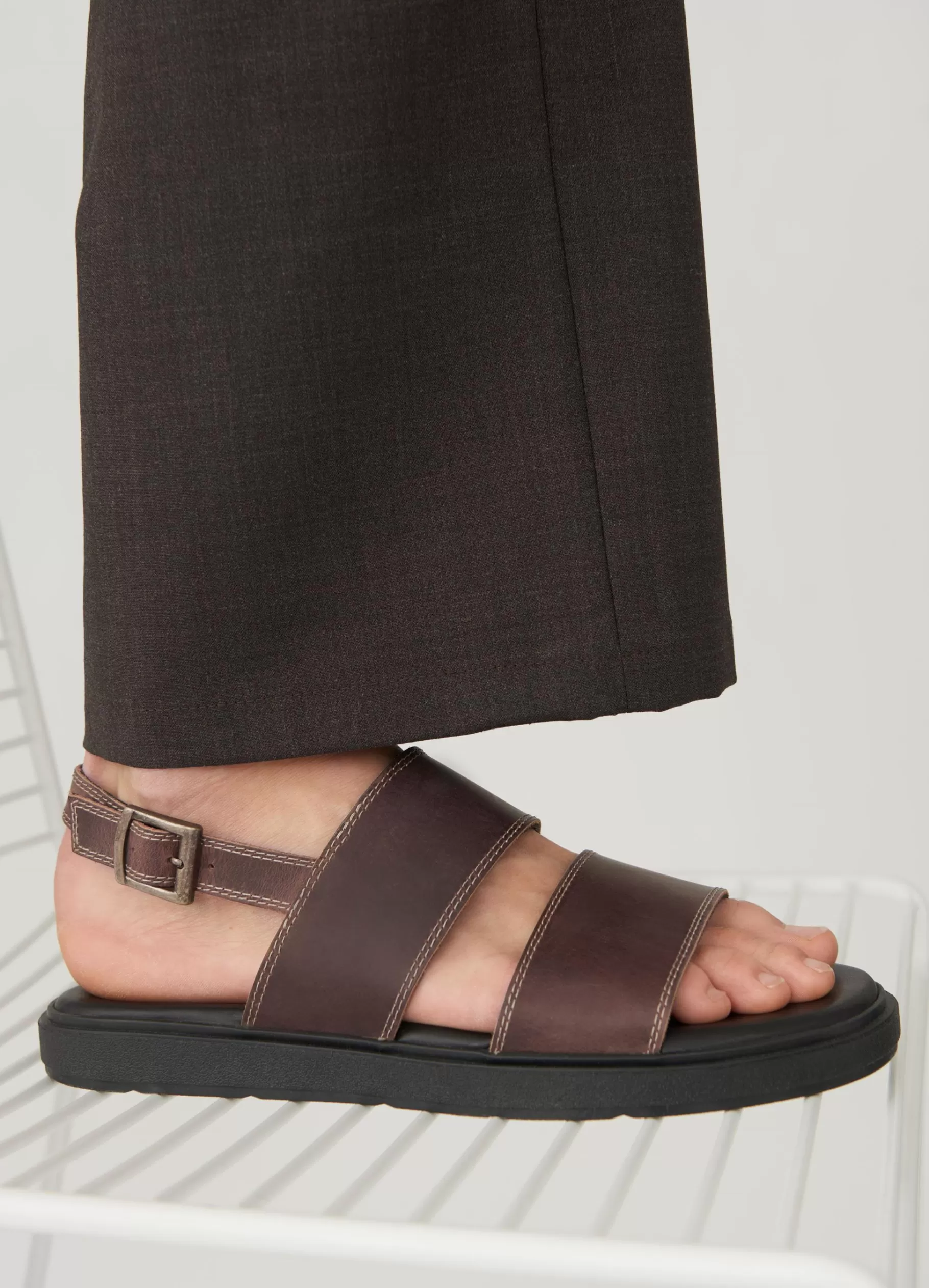mason_sandalen_6.webp Vagabond MASON SANDALEN Bruingevetnubuck Fashion