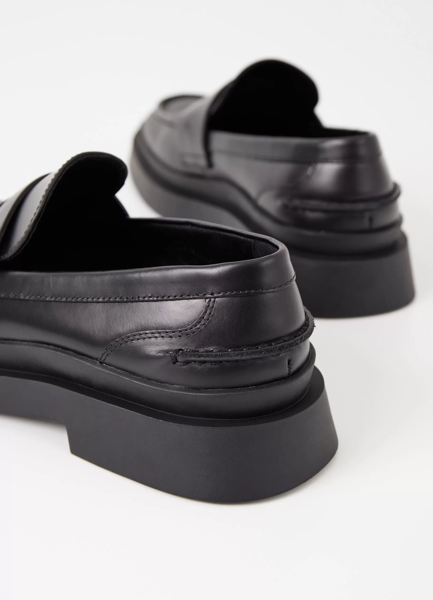 mike_loafer_4.webp Vagabond MIKE LOAFER Zwartleer Sale