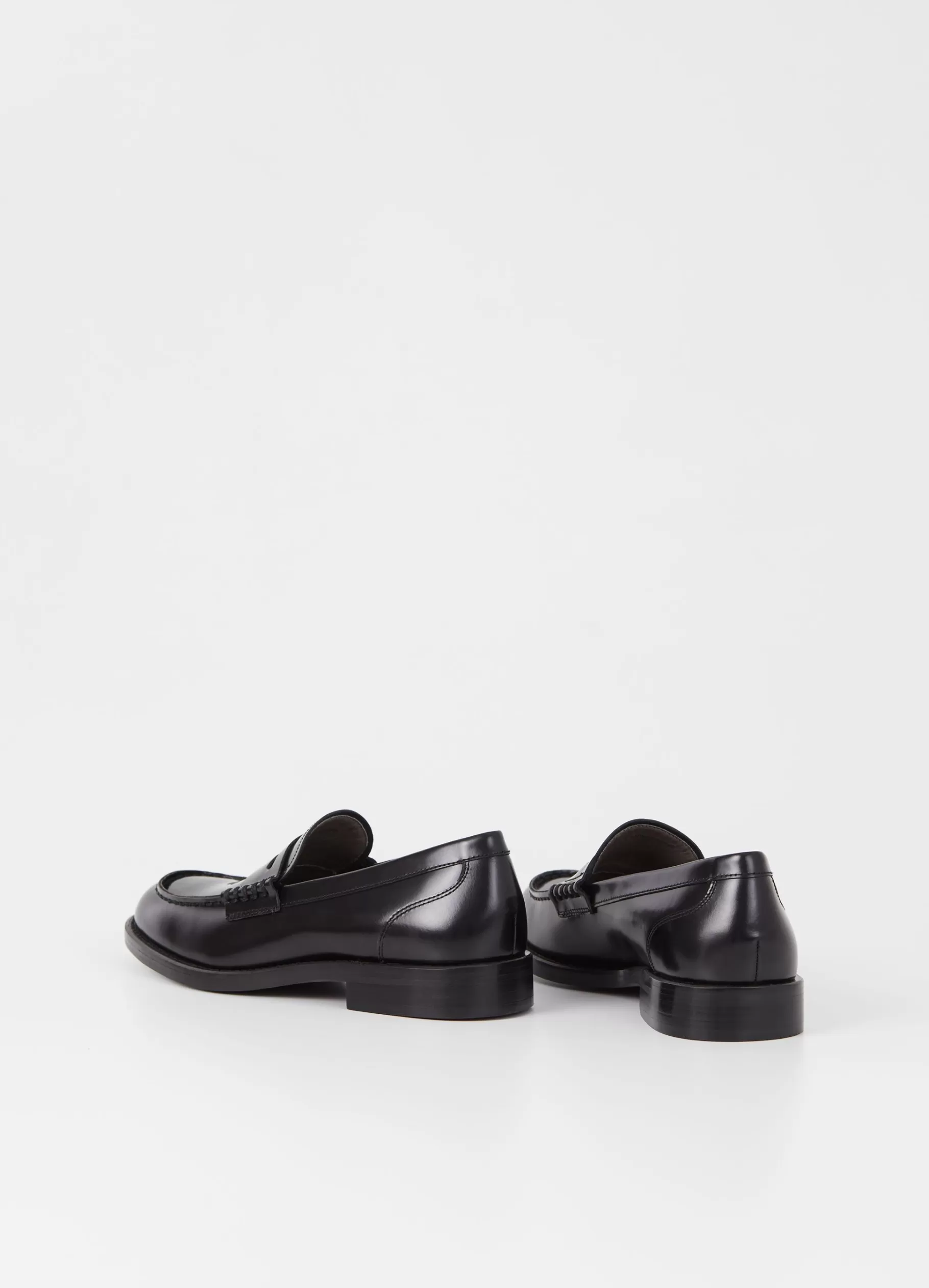 naima_loafer_3-2.webp Vagabond NAIMA LOAFER Zwartgepolijstleer Online