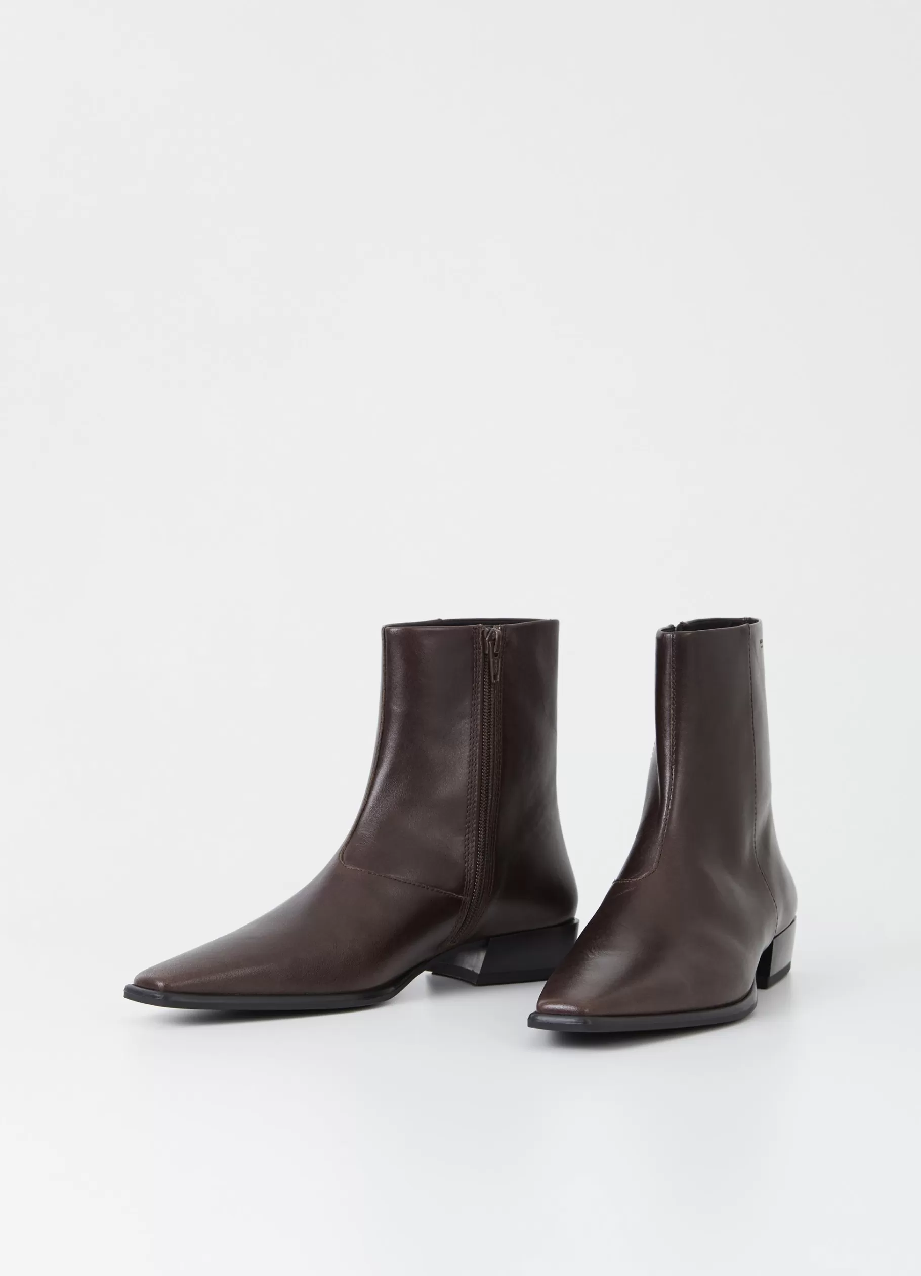 nella_laarzen_2.webp Vagabond NELLA LAARZEN Donkerbruinleer Store