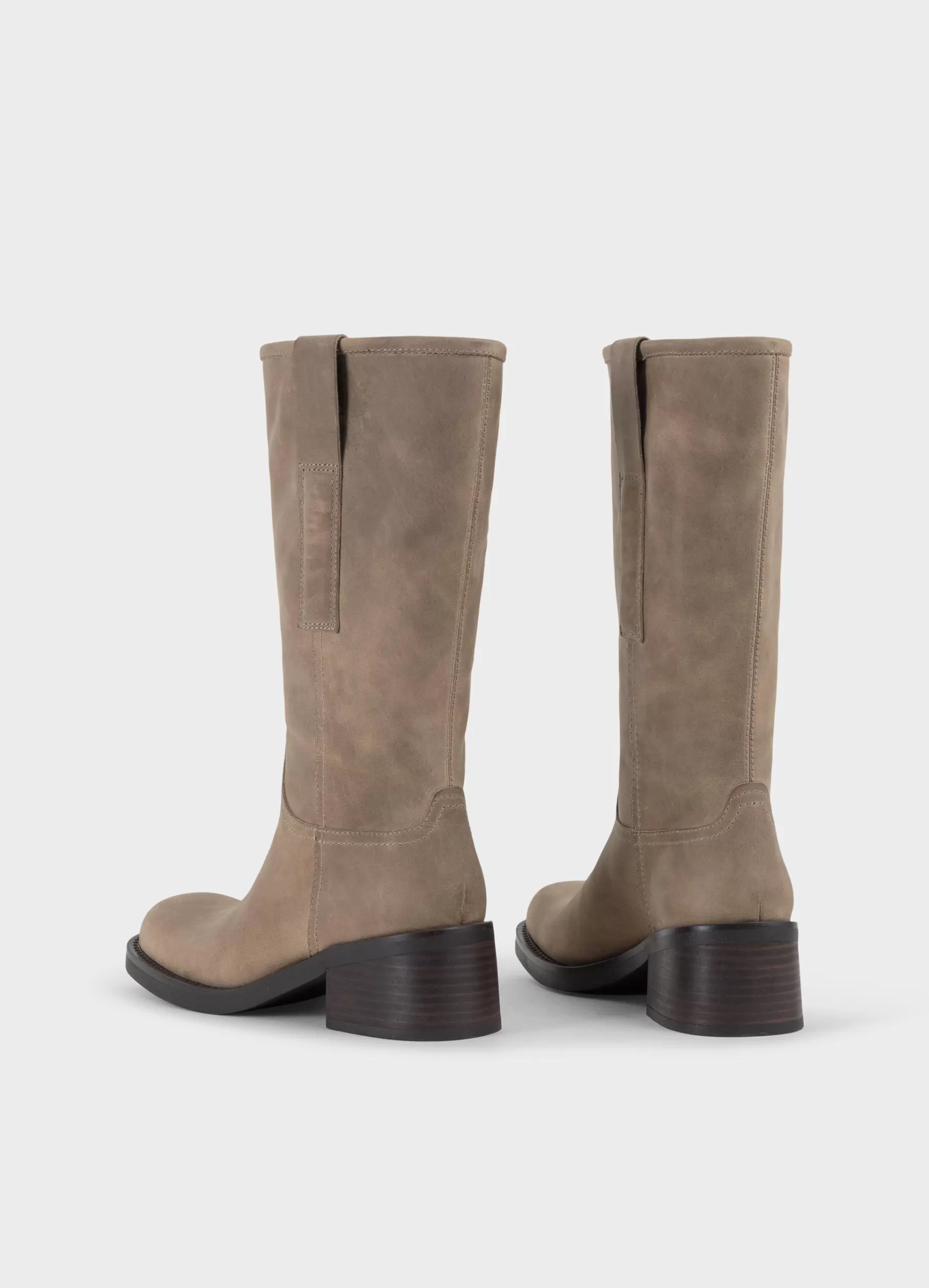 nour_hoge_laarzen_2.webp Vagabond NOUR HOGE LAARZEN Lichtbruingevetnubuck Clearance