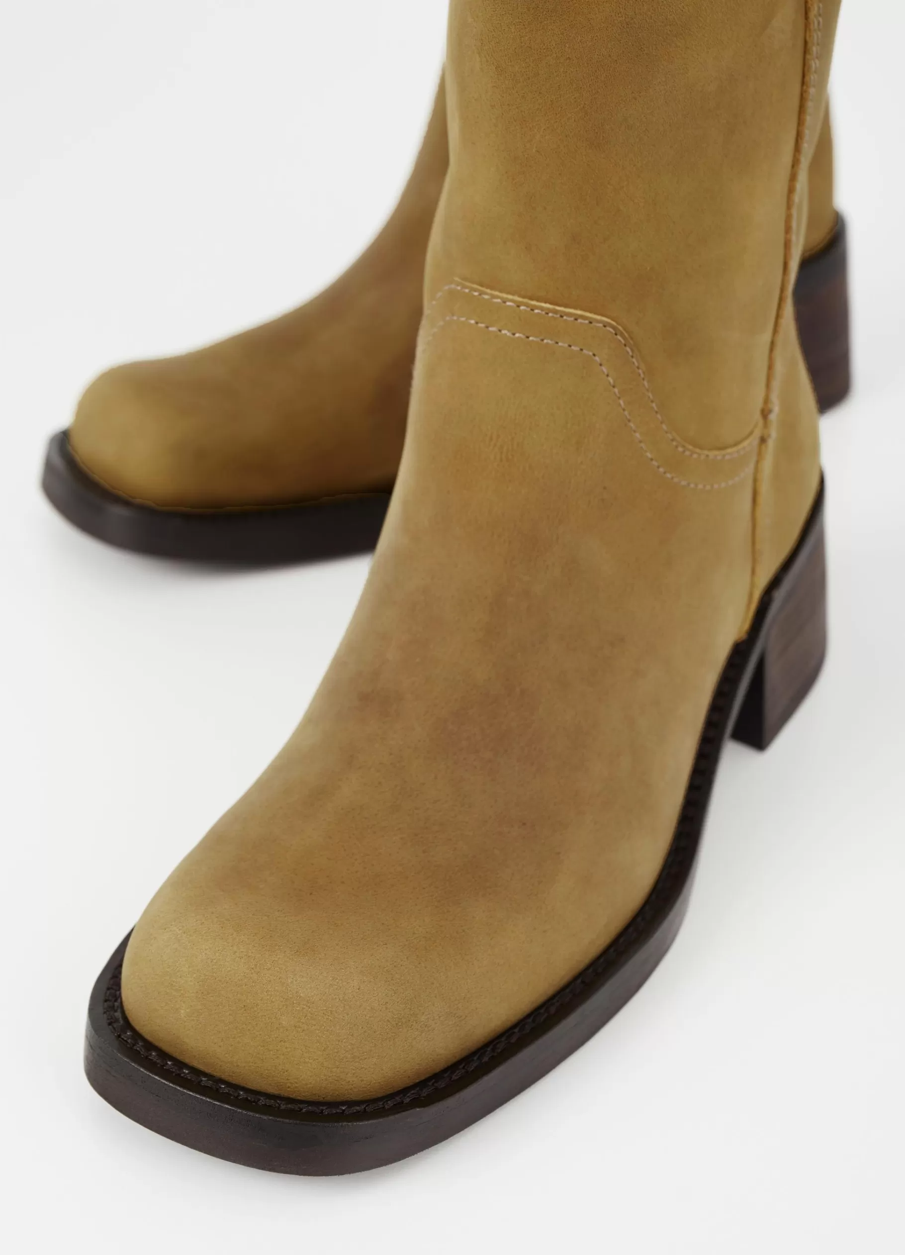 nour_hoge_laarzen_4-2.webp Vagabond NOUR HOGE LAARZEN Groengevetnubuck Fashion