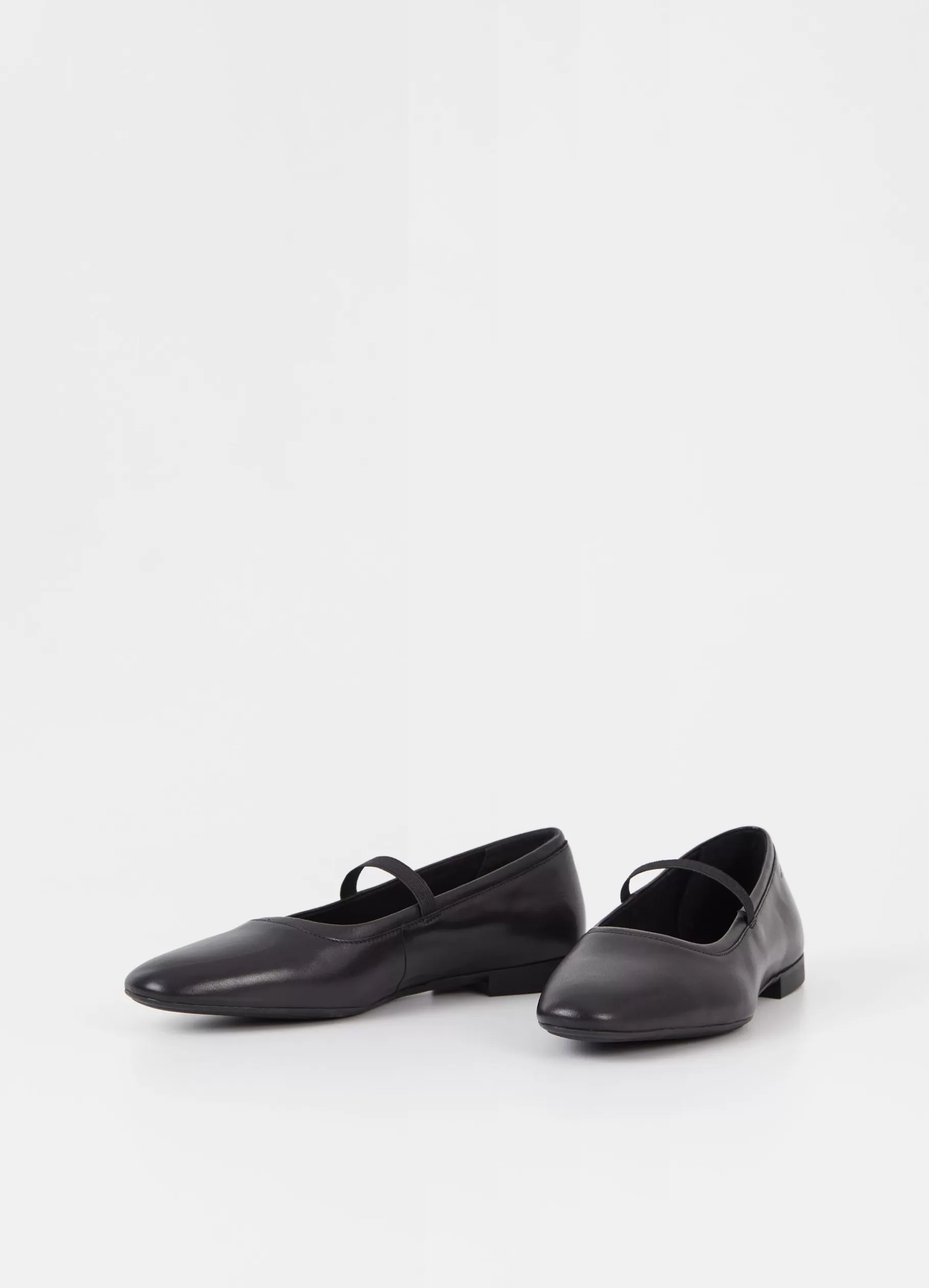 sibel_schoenen_2.webp Vagabond SIBEL SCHOENEN Zwartleer Outlet