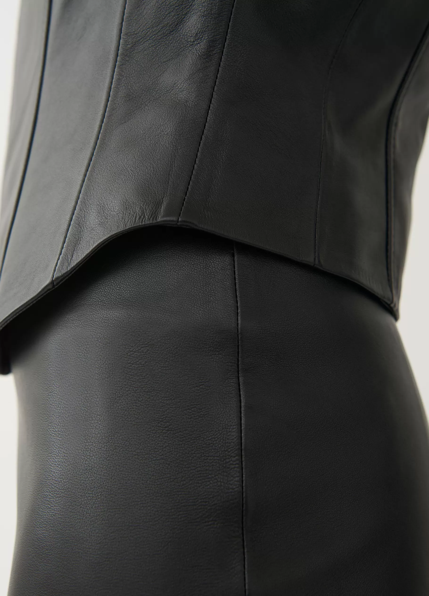 the_vest_4.webp Vagabond THE VEST Zwartleer Discount