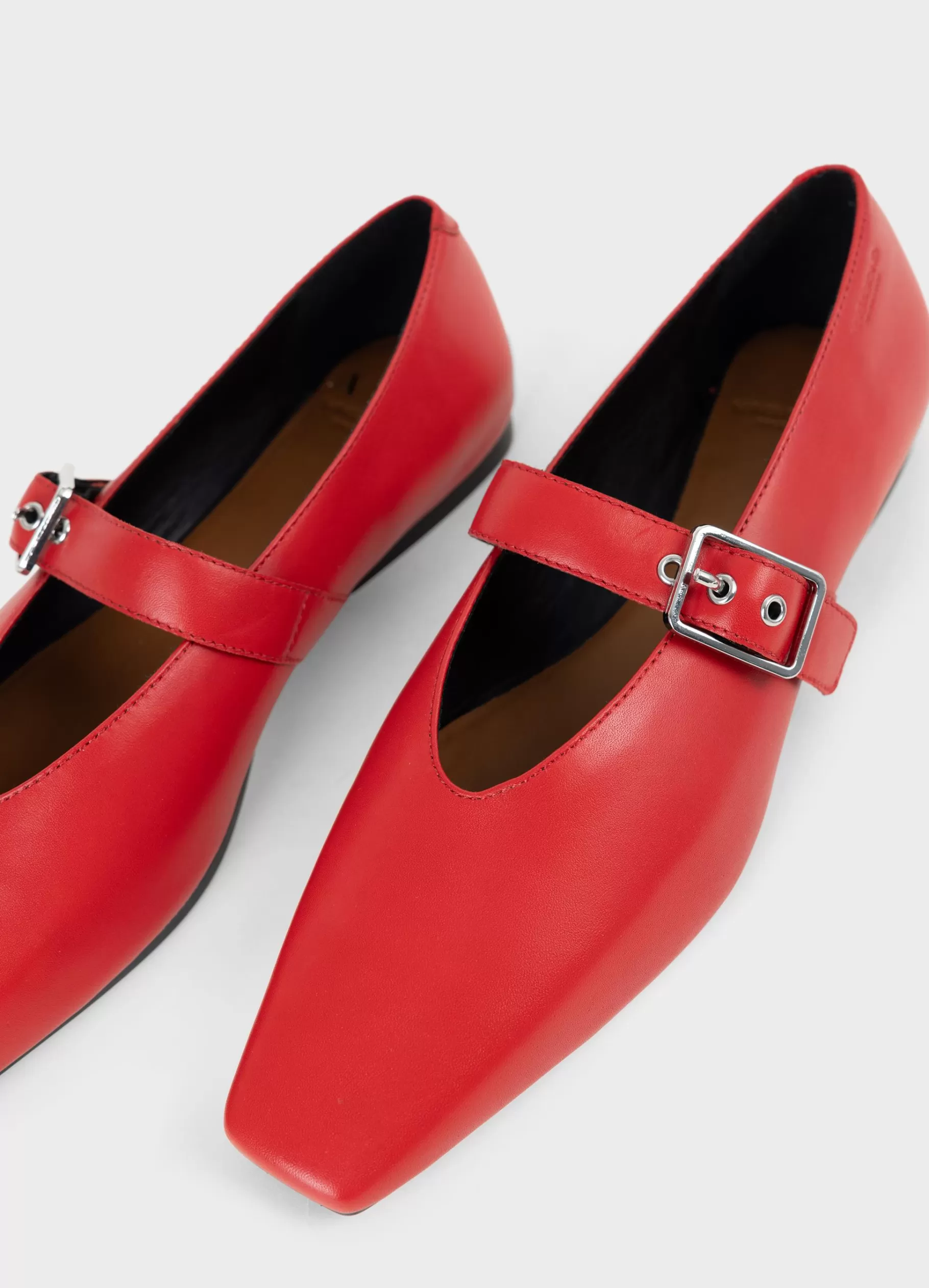 wioletta_schoenen_4-5.webp Vagabond WIOLETTA SCHOENEN Roodleer Sale